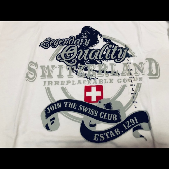 Two-Tone Graphic T-Shirt - Picture 2 of 5